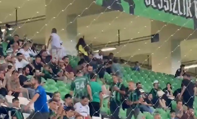 80.Dakikada Stadı Terk Ettiler