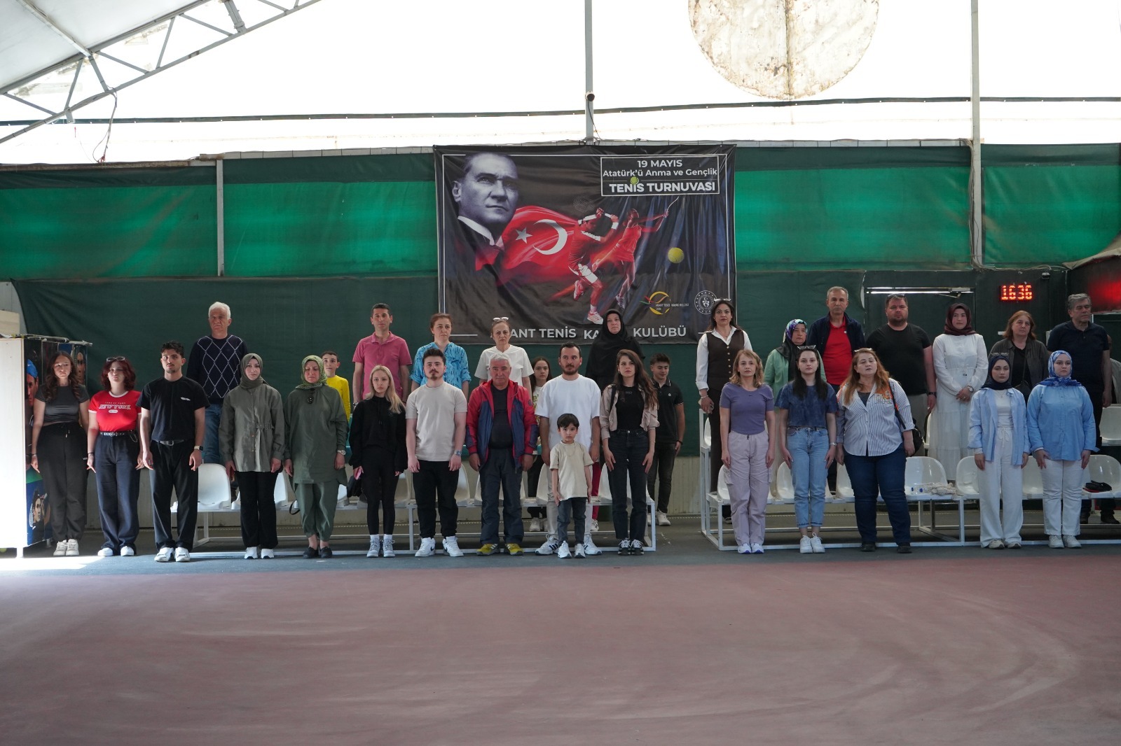 Bisiklet ve Teniste 19 Mayıs Coşkusu