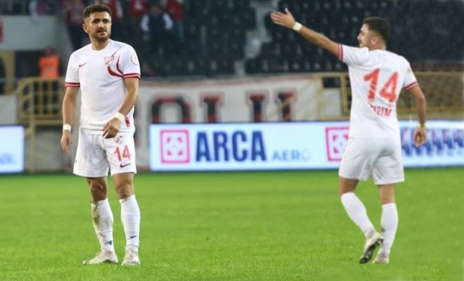 14 Numaralı Formayla İlk Kez