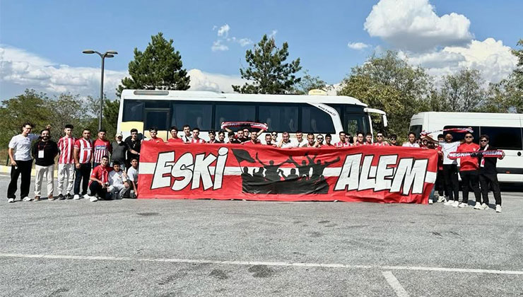 Eski Alemden İstifa Çağrısı