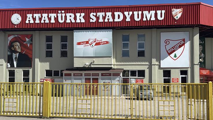 Mazbatayı Salladınız,Stadı niye bekletiyorsunuz